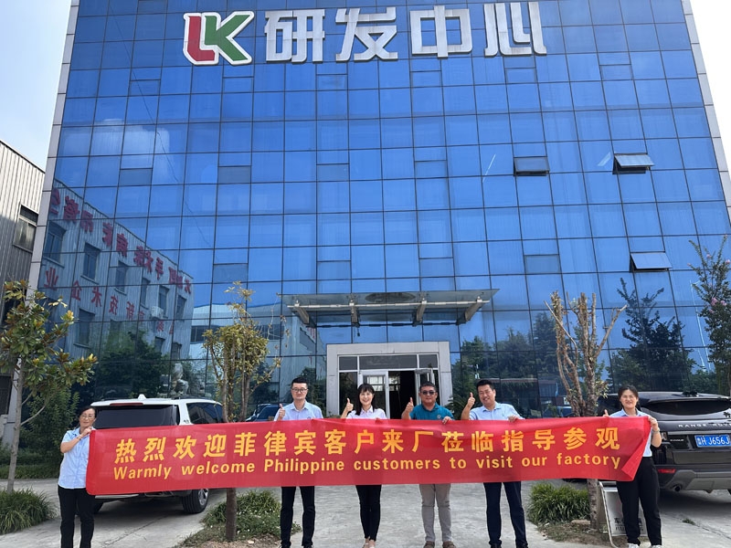 歡迎菲律賓客戶到山東辰宏醫(yī)療集團(tuán)參觀考察 